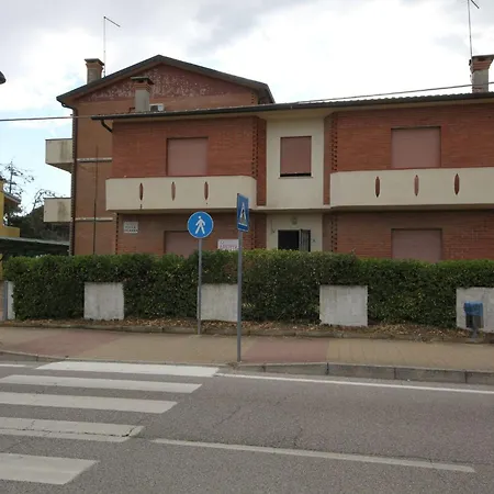Comfortable Close To The Shore In * Rosolina Mare